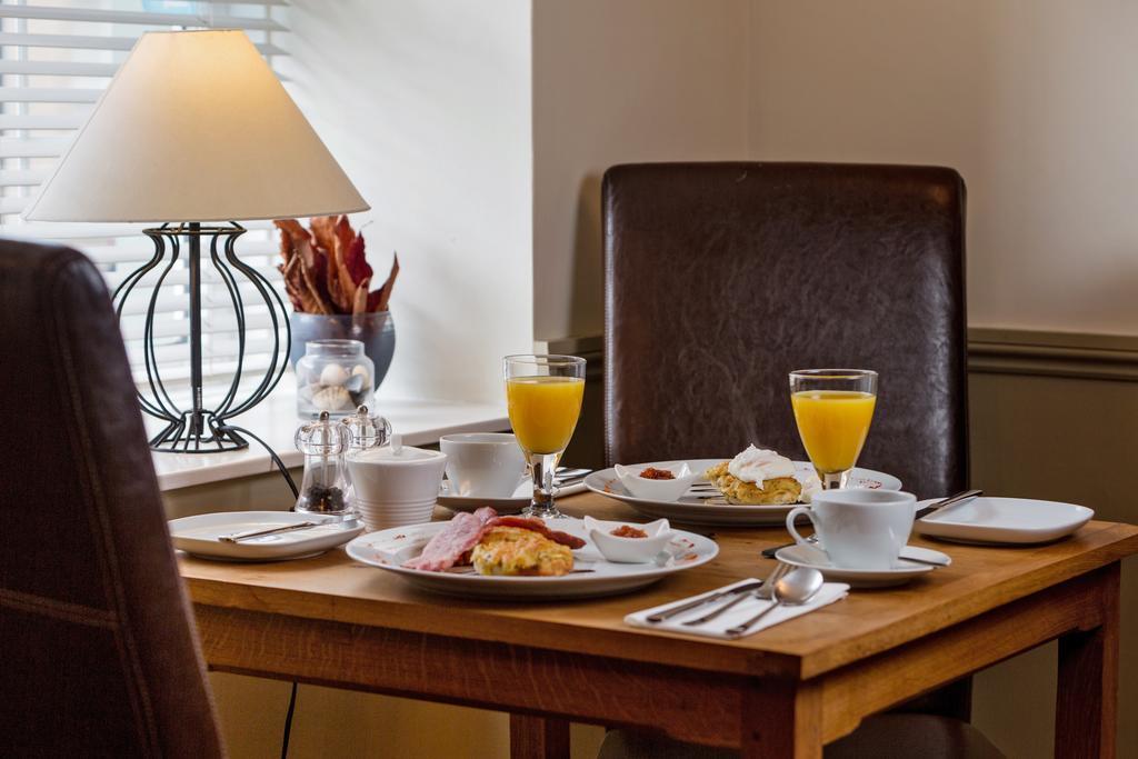 The Coach House Brecon Hotel Kültér fotó