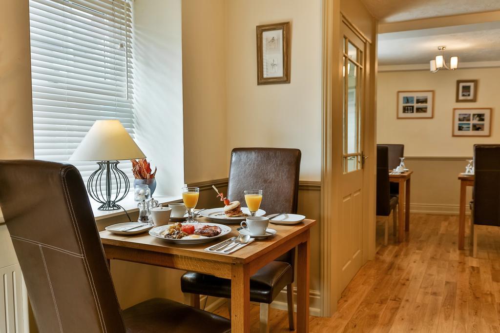 The Coach House Brecon Hotel Kültér fotó